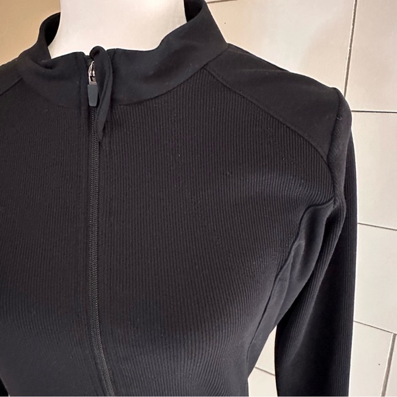 Mono B Activewear Jacket Womens M Black Full Zip Mock Neck Jacket Thumbhole - Picture 6 of 8